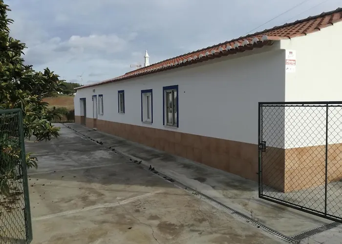 Quinta Do Pinhal Novo 펜션 *